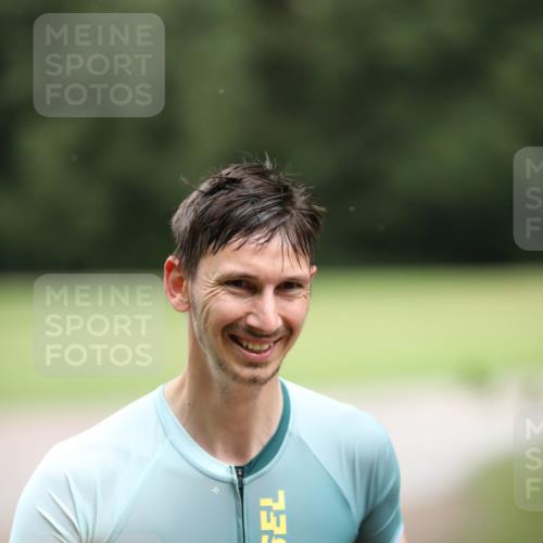 30.08.2026 - Elbe Triathlon Hamburg Antke Förster http://msf.ph/oto/10110168 30.08.2026 16:37:02 Laufen  meine-sportfotos.de
