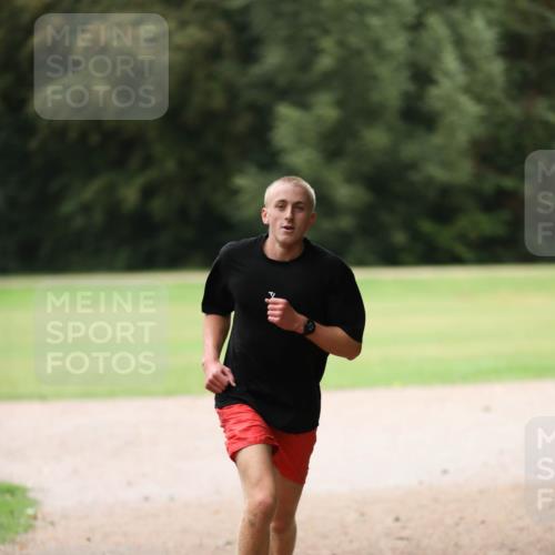 30.08.2026 - Elbe Triathlon Hamburg Antke Förster http://msf.ph/oto/10110170 30.08.2026 16:39:23 Laufen  meine-sportfotos.de