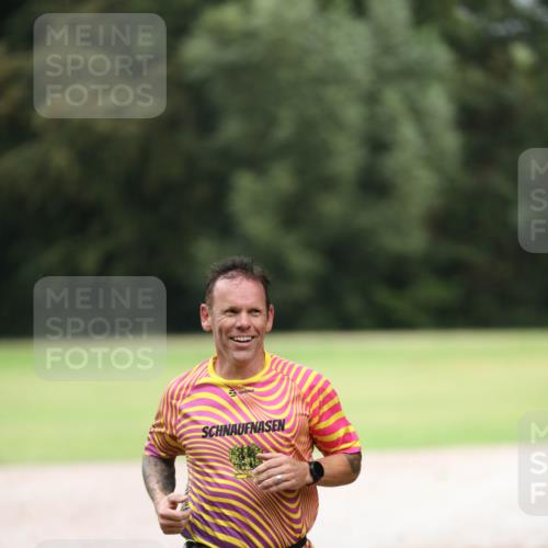 30.08.2026 - Elbe Triathlon Hamburg Antke Förster http://msf.ph/oto/10110184 30.08.2026 16:41:00 Laufen 147, 4 meine-sportfotos.de