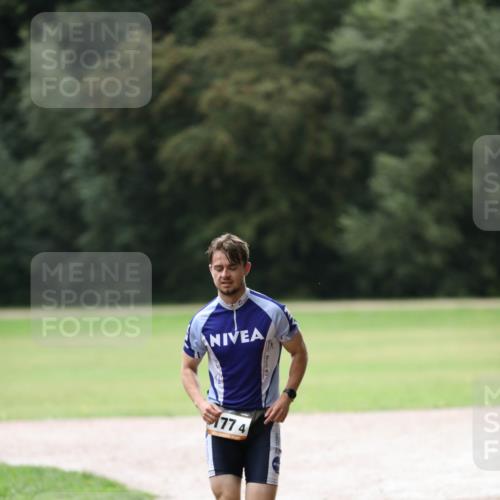 30.08.2026 - Elbe Triathlon Hamburg Antke Förster http://msf.ph/oto/10110187 30.08.2026 16:44:48 Laufen 177, 4 meine-sportfotos.de