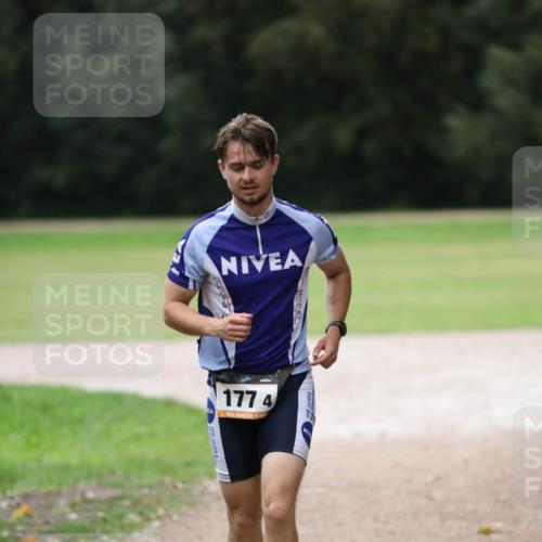 30.08.2026 - Elbe Triathlon Hamburg Antke Förster http://msf.ph/oto/10110189 30.08.2026 16:44:49 Laufen 177, 4 meine-sportfotos.de