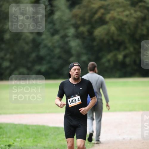 30.08.2026 - Elbe Triathlon Hamburg Antke Förster http://msf.ph/oto/10110194 30.08.2026 16:51:09 Laufen 143, 4 meine-sportfotos.de