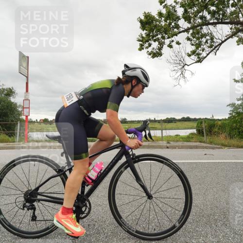 30.08.2026 - Elbe Triathlon Hamburg Michael Burmester http://msf.ph/oto/10110215 30.08.2026 14:08:57 Radfahren 1501 meine-sportfotos.de