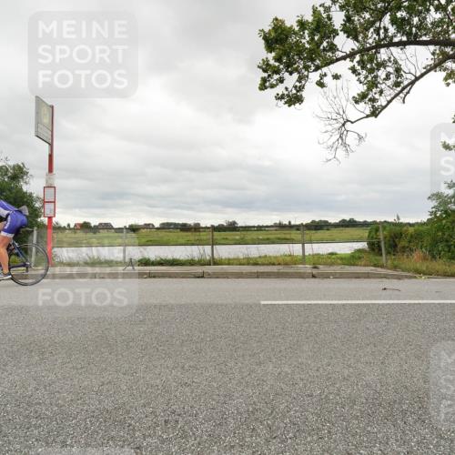 30.08.2026 - Elbe Triathlon Hamburg Michael Burmester http://msf.ph/oto/10110228 30.08.2026 14:09:51 Radfahren  meine-sportfotos.de