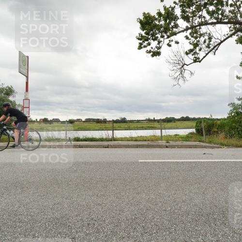 30.08.2026 - Elbe Triathlon Hamburg Michael Burmester http://msf.ph/oto/10110245 30.08.2026 14:10:53 Radfahren  meine-sportfotos.de