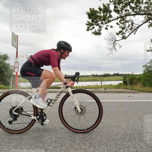 30.08.2026 - Elbe Triathlon Hamburg Michael Burmester http://msf.ph/oto/10110246 30.08.2026 14:10:54 Radfahren  meine-sportfotos.de