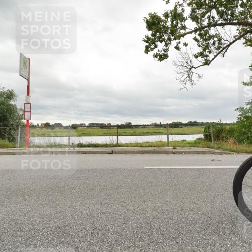 30.08.2026 - Elbe Triathlon Hamburg Michael Burmester http://msf.ph/oto/10110253 30.08.2026 14:11:14 Radfahren  meine-sportfotos.de