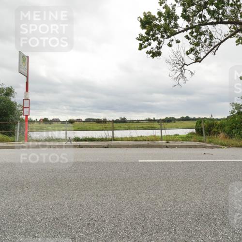 30.08.2026 - Elbe Triathlon Hamburg Michael Burmester http://msf.ph/oto/10110260 30.08.2026 14:11:34 Radfahren  meine-sportfotos.de