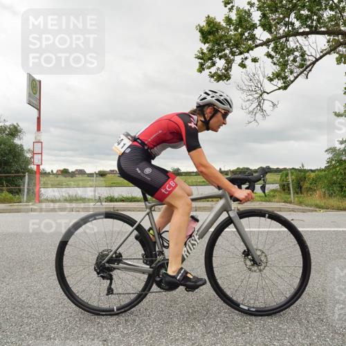 30.08.2026 - Elbe Triathlon Hamburg Michael Burmester http://msf.ph/oto/10110298 30.08.2026 14:14:04 Radfahren 41 meine-sportfotos.de