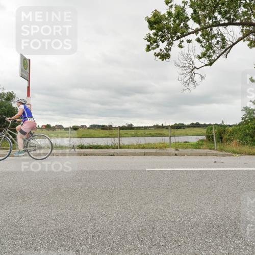 30.08.2026 - Elbe Triathlon Hamburg Michael Burmester http://msf.ph/oto/10110300 30.08.2026 14:14:08 Radfahren  meine-sportfotos.de