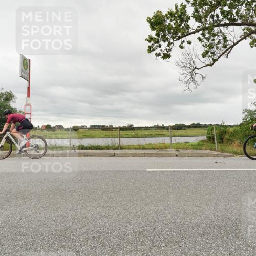 30.08.2026 - Elbe Triathlon Hamburg Michael Burmester http://msf.ph/oto/10110309 30.08.2026 14:14:38 Radfahren  meine-sportfotos.de