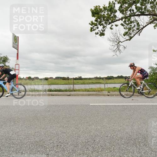 30.08.2026 - Elbe Triathlon Hamburg Michael Burmester http://msf.ph/oto/10110310 30.08.2026 14:14:39 Radfahren  meine-sportfotos.de