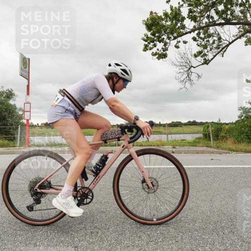 30.08.2026 - Elbe Triathlon Hamburg Michael Burmester http://msf.ph/oto/10110315 30.08.2026 14:14:51 Radfahren  meine-sportfotos.de