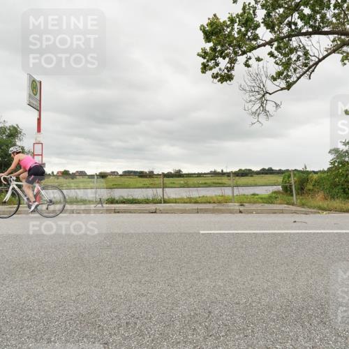 30.08.2026 - Elbe Triathlon Hamburg Michael Burmester http://msf.ph/oto/10110324 30.08.2026 14:15:33 Radfahren  meine-sportfotos.de