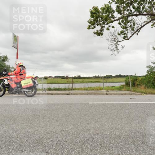 30.08.2026 - Elbe Triathlon Hamburg Michael Burmester http://msf.ph/oto/10110336 30.08.2026 14:16:12 Radfahren 69, 15, 03 meine-sportfotos.de