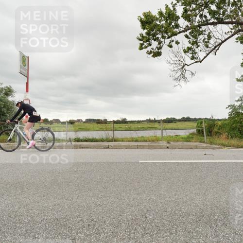 30.08.2026 - Elbe Triathlon Hamburg Michael Burmester http://msf.ph/oto/10110345 30.08.2026 14:16:46 Radfahren  meine-sportfotos.de