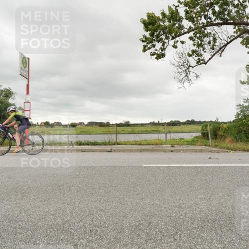 30.08.2026 - Elbe Triathlon Hamburg Michael Burmester http://msf.ph/oto/10110351 30.08.2026 14:17:06 Radfahren  meine-sportfotos.de
