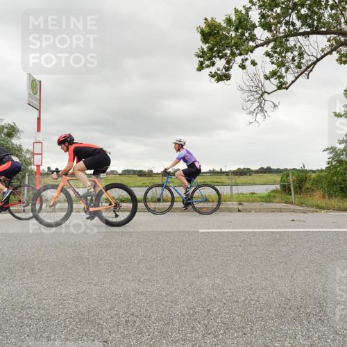 30.08.2026 - Elbe Triathlon Hamburg Michael Burmester http://msf.ph/oto/10110352 30.08.2026 14:17:13 Radfahren  meine-sportfotos.de