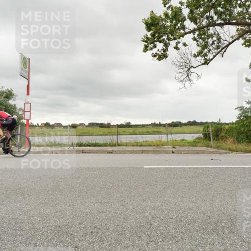 30.08.2026 - Elbe Triathlon Hamburg Michael Burmester http://msf.ph/oto/10110353 30.08.2026 14:17:24 Radfahren  meine-sportfotos.de
