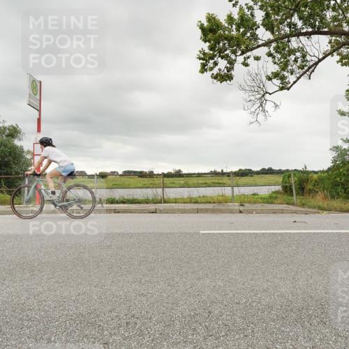 30.08.2026 - Elbe Triathlon Hamburg Michael Burmester http://msf.ph/oto/10110358 30.08.2026 14:17:42 Radfahren  meine-sportfotos.de