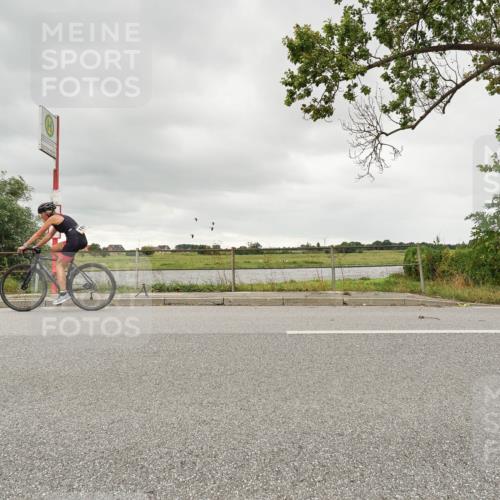 30.08.2026 - Elbe Triathlon Hamburg Michael Burmester http://msf.ph/oto/10110362 30.08.2026 14:17:53 Radfahren  meine-sportfotos.de