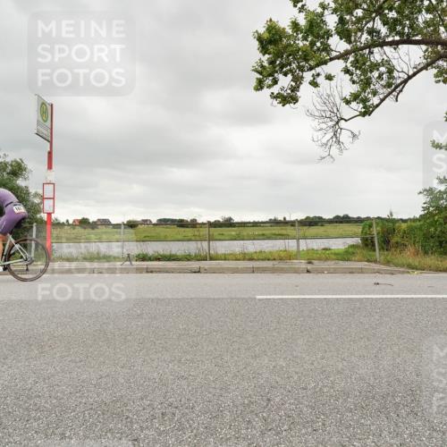 30.08.2026 - Elbe Triathlon Hamburg Michael Burmester http://msf.ph/oto/10110375 30.08.2026 14:18:34 Radfahren  meine-sportfotos.de