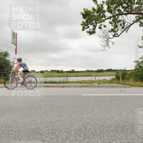 30.08.2026 - Elbe Triathlon Hamburg Michael Burmester http://msf.ph/oto/10110377 30.08.2026 14:18:47 Radfahren  meine-sportfotos.de