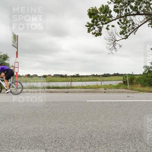 30.08.2026 - Elbe Triathlon Hamburg Michael Burmester http://msf.ph/oto/10110384 30.08.2026 14:19:20 Radfahren  meine-sportfotos.de