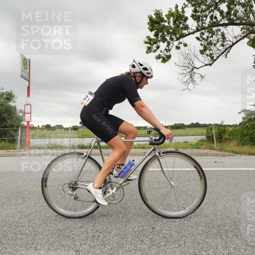 30.08.2026 - Elbe Triathlon Hamburg Michael Burmester http://msf.ph/oto/10110385 30.08.2026 14:19:21 Radfahren 31 meine-sportfotos.de