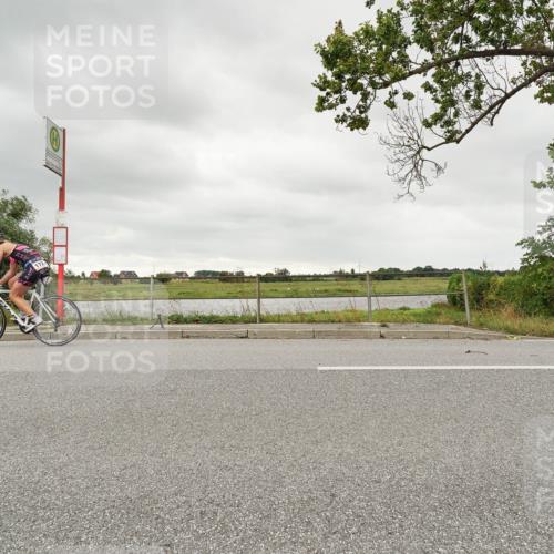 30.08.2026 - Elbe Triathlon Hamburg Michael Burmester http://msf.ph/oto/10110390 30.08.2026 14:19:37 Radfahren  meine-sportfotos.de