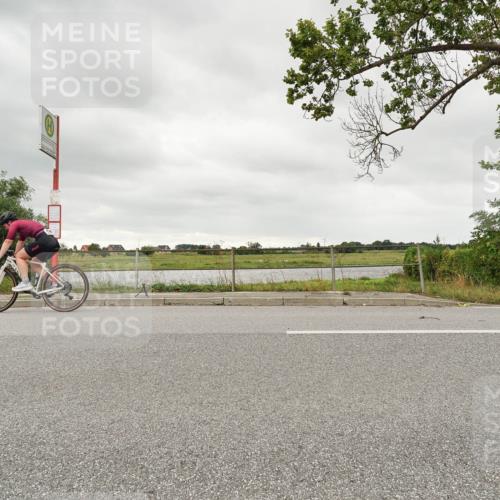 30.08.2026 - Elbe Triathlon Hamburg Michael Burmester http://msf.ph/oto/10110396 30.08.2026 14:19:47 Radfahren  meine-sportfotos.de