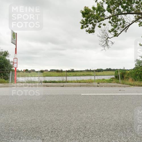 30.08.2026 - Elbe Triathlon Hamburg Michael Burmester http://msf.ph/oto/10110419 30.08.2026 14:21:13 Radfahren  meine-sportfotos.de