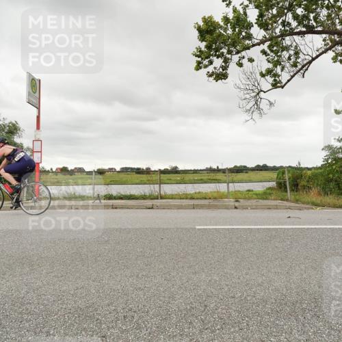 30.08.2026 - Elbe Triathlon Hamburg Michael Burmester http://msf.ph/oto/10110420 30.08.2026 14:21:16 Radfahren 1551 meine-sportfotos.de