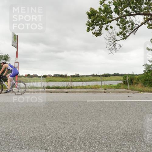 30.08.2026 - Elbe Triathlon Hamburg Michael Burmester http://msf.ph/oto/10110424 30.08.2026 14:21:37 Radfahren  meine-sportfotos.de