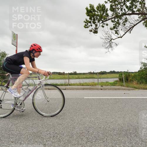 30.08.2026 - Elbe Triathlon Hamburg Michael Burmester http://msf.ph/oto/10110434 30.08.2026 14:22:29 Radfahren  meine-sportfotos.de