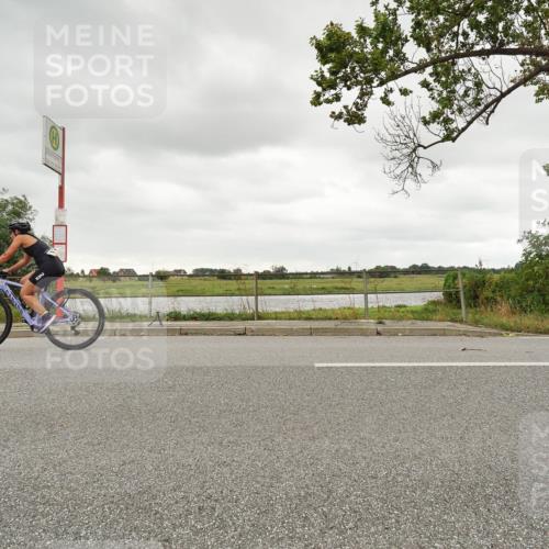 30.08.2026 - Elbe Triathlon Hamburg Michael Burmester http://msf.ph/oto/10110449 30.08.2026 14:24:10 Radfahren  meine-sportfotos.de