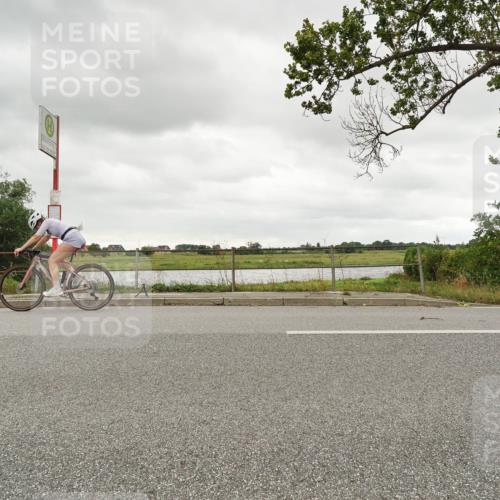 30.08.2026 - Elbe Triathlon Hamburg Michael Burmester http://msf.ph/oto/10110451 30.08.2026 14:24:34 Radfahren  meine-sportfotos.de