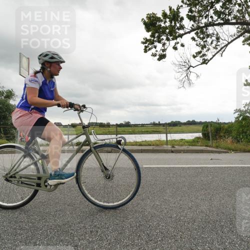 30.08.2026 - Elbe Triathlon Hamburg Michael Burmester http://msf.ph/oto/10110465 30.08.2026 14:29:01 Radfahren  meine-sportfotos.de