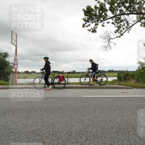 30.08.2026 - Elbe Triathlon Hamburg Michael Burmester http://msf.ph/oto/10110466 30.08.2026 14:29:13 Radfahren  meine-sportfotos.de
