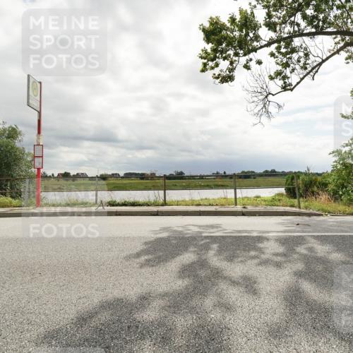 30.08.2026 - Elbe Triathlon Hamburg Michael Burmester http://msf.ph/oto/10110485 30.08.2026 14:33:02 Radfahren  meine-sportfotos.de
