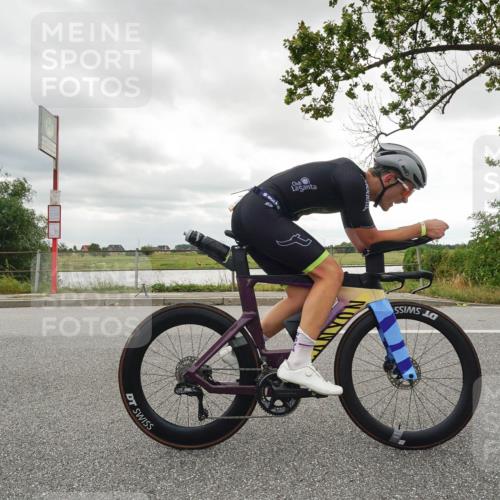 30.08.2026 - Elbe Triathlon Hamburg Michael Burmester http://msf.ph/oto/10110520 30.08.2026 14:43:53 Radfahren  meine-sportfotos.de