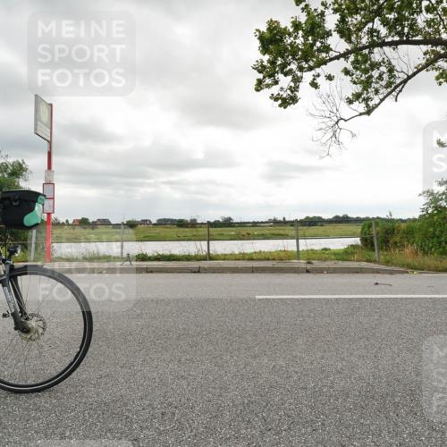 30.08.2026 - Elbe Triathlon Hamburg Michael Burmester http://msf.ph/oto/10110522 30.08.2026 14:44:13 Radfahren  meine-sportfotos.de