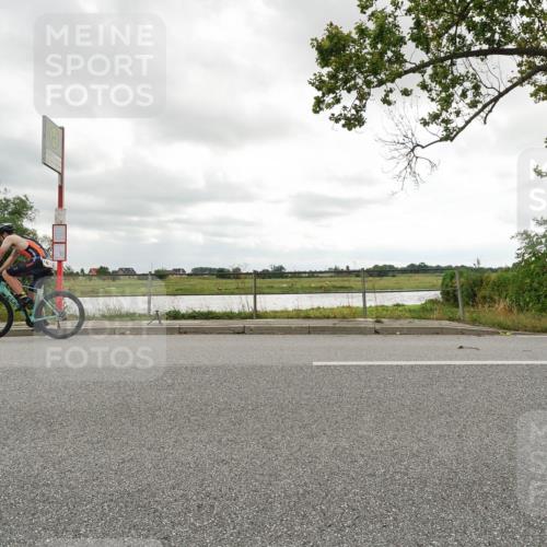 30.08.2026 - Elbe Triathlon Hamburg Michael Burmester http://msf.ph/oto/10110527 30.08.2026 14:44:45 Radfahren  meine-sportfotos.de