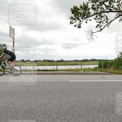 30.08.2026 - Elbe Triathlon Hamburg Michael Burmester http://msf.ph/oto/10110529 30.08.2026 14:44:57 Radfahren  meine-sportfotos.de