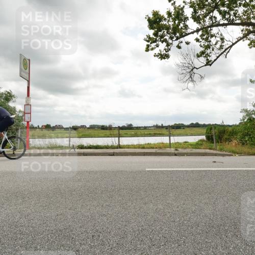 30.08.2026 - Elbe Triathlon Hamburg Michael Burmester http://msf.ph/oto/10110552 30.08.2026 14:47:40 Radfahren  meine-sportfotos.de