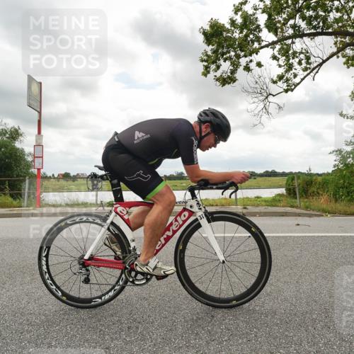30.08.2026 - Elbe Triathlon Hamburg Michael Burmester http://msf.ph/oto/10110558 30.08.2026 14:48:27 Radfahren 37 meine-sportfotos.de