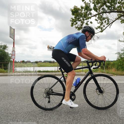 30.08.2026 - Elbe Triathlon Hamburg Michael Burmester http://msf.ph/oto/10110561 30.08.2026 14:48:35 Radfahren  meine-sportfotos.de
