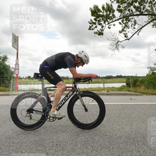 30.08.2026 - Elbe Triathlon Hamburg Michael Burmester http://msf.ph/oto/10110564 30.08.2026 14:48:53 Radfahren  meine-sportfotos.de