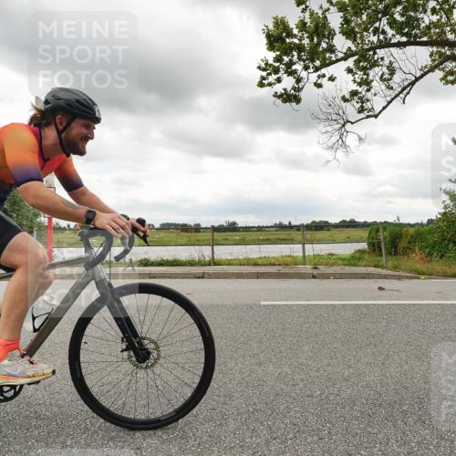 30.08.2026 - Elbe Triathlon Hamburg Michael Burmester http://msf.ph/oto/10110575 30.08.2026 14:49:59 Radfahren  meine-sportfotos.de
