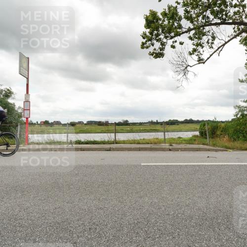 30.08.2026 - Elbe Triathlon Hamburg Michael Burmester http://msf.ph/oto/10110583 30.08.2026 14:50:46 Radfahren  meine-sportfotos.de